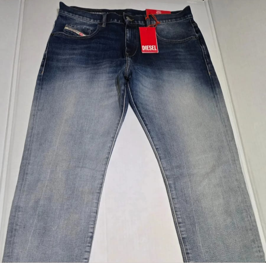 Diesel - 2019 D-Strukt