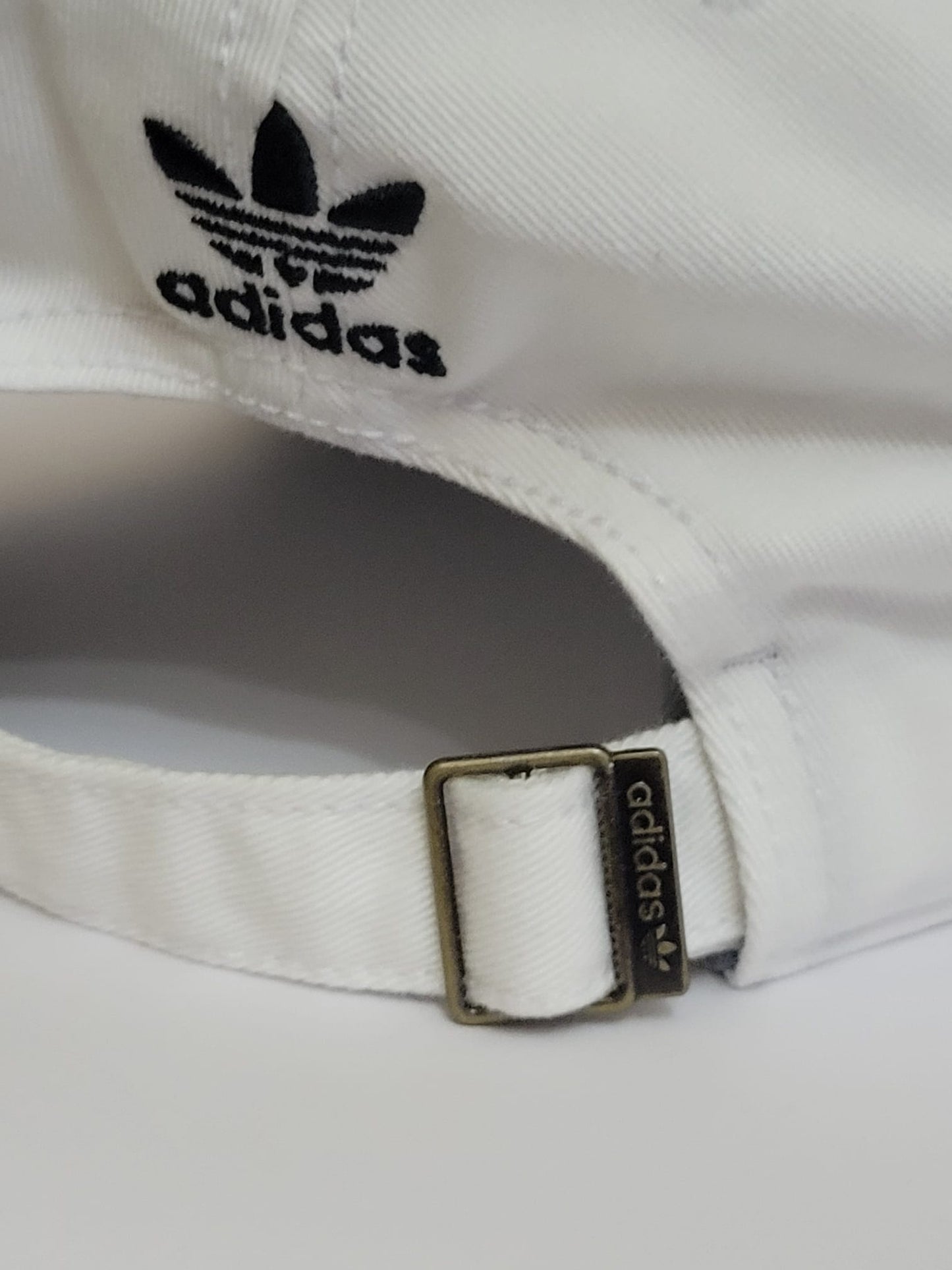 Adidas - Gorra para Mujer (Blanca)