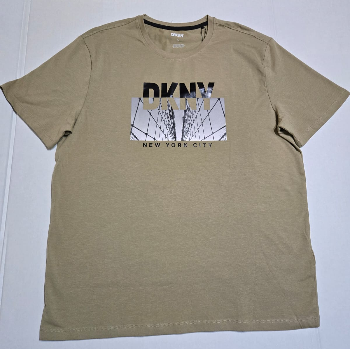 DKNY - Camiseta (NYC)